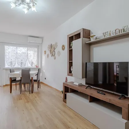 Nel Cuore Della Reggia X4 E Parking Apartman Venaria Reale