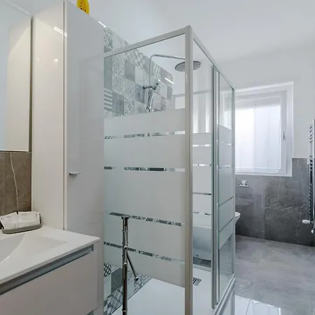 Apartman Nel Cuore Della Reggia X4 E Parking