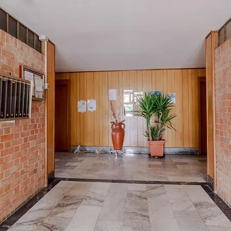 아파트 Nel Cuore Della Reggia X4 E Parking *