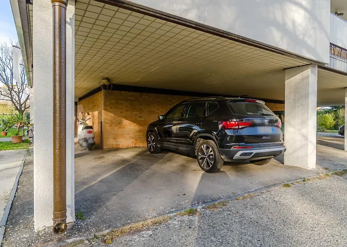 Nel Cuore Della Reggia X4 E Parking شقة فيناريا ريالي